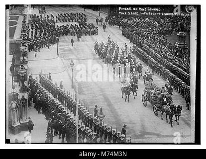 Beerdigung von König Edward. King George mit escort Verlassen den Palast. LCCN 2014688205 Stockfoto