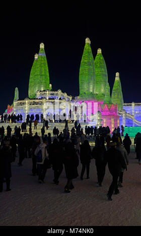 Eis von Gebäuden des 2018 Harbin International Eis und Schneeskulpturen Festival Stockfoto