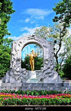Statue von Johann Strauss II. in Wien, Österreich Stockfoto