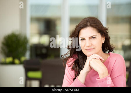 Deprimiert mittleren Alter Frau. Stockfoto