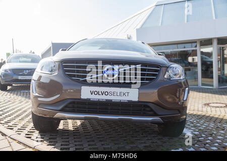 Nürnberg/Deutschland - März 4, 2018: Volvo Logo auf einem Volvo Auto an einem Volvo Autohändler in Deutschland. Stockfoto