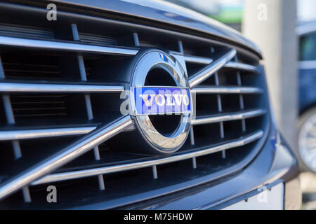 Nürnberg/Deutschland - März 4, 2018: Volvo Logo auf einem Volvo Auto an einem Volvo Autohändler in Deutschland. Stockfoto