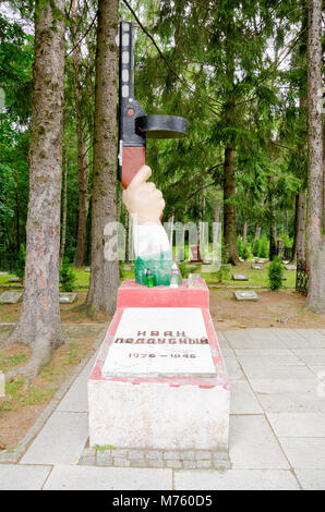 Garnisonsfriedhof. Secret City-Borne Sulinowo (ger: Brutto geboren), ein militärischer Stadt (1938) der Wehrmacht Artillerie Schule. In den Jahren 1945-1993, Th Stockfoto