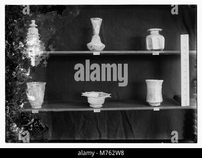 Antikes Glas, Stein etc. LOC 09788 matpc. Stockfoto