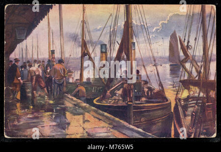 Die Lowestoft Fish Quays in Suffolk, England, sind hier dargestellt und zeigen die geschäftige Fischerei in der Gegend und die Rolle des Kais im Handel mit Meeresfrüchten. Stockfoto