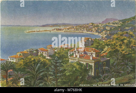 Ein allgemeiner Blick auf die Baie de Garavan in Menton, der die Schönheit der Küste der Region zeigt. Dieses Bild zeigt das ruhige Wasser und die malerische Kulisse dieses malerischen Ortes an der französischen Riviera. Stockfoto