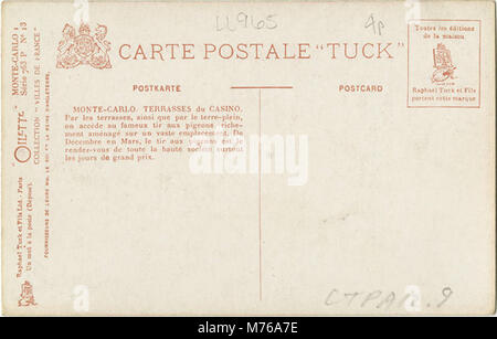 Monte-Carlo, in Monaco gelegen, ist berühmt für seine luxuriösen Kasino-Terrassen, die einen atemberaubenden Blick auf das Mittelmeer bieten und für Touristen und Spieler gleichermaßen bekannt sind. Stockfoto