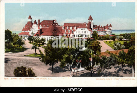 Ein Foto des berühmten Hotels Del Coronado in San Diego, Kalifornien. Das Hotel ist ein historisches Strandresort, das für seine viktorianische Architektur bekannt ist und ein bedeutendes Wahrzeichen in der Region ist. Stockfoto