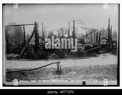 Das Teehaus in Kew Gardens, das Anfang des 20. Jahrhunderts von Suffragetten im Rahmen ihrer Protestaktionen zerstört wurde. Das Bild erfasst seine Struktur vor der Zerstörung. Stockfoto