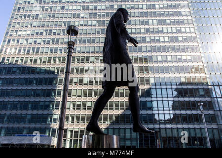 Europäische Kommission, Berlaymont, Brüssel, Stepping Forward Artwork von Hanneke Beaumont, in der Rue de la Loi, Stockfoto