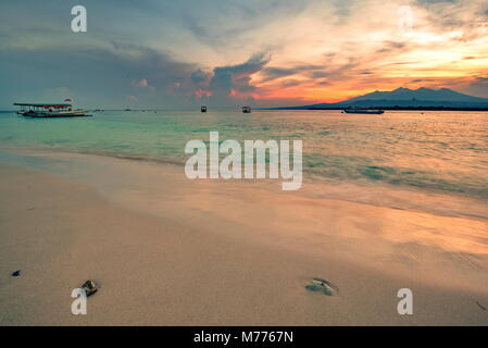 Sonnenaufgang auf Gili Meno Stockfoto