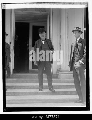 Ein Porträt von Thomas Edison, dem renommierten amerikanischen Erfinder und Geschäftsmann, bekannt für seine Beiträge zur Entwicklung elektrischer Systeme und zur Erfindung des Phonographen. Stockfoto