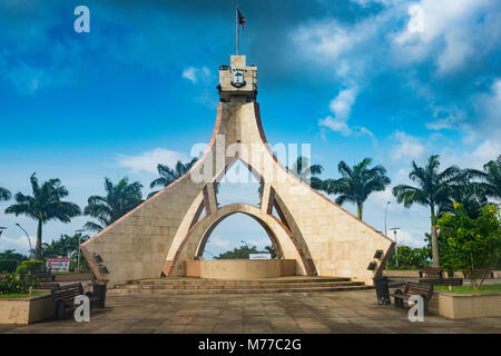 Denkmal im neuen Quartal Malabo Bioko, Äquatorialguinea, Südafrika Stockfoto