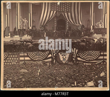 Chief Justice Melville W. Fuller Verwaltung der Amtseid auf Benjamin Harrison auf der östlichen Vorhalle des U.S. Capitol, März 4, 1889 LCCN 00650946 Stockfoto