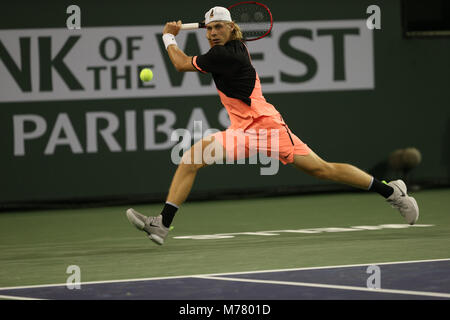 INDIAN WELLS, CA - MÄRZ 08: Denis Shapovalov von Kanada in Aktion während der BNP Paribas Open in Indian Wells Tennis Garden am 8. März 2018 im kalifornischen Indian Wells. Credit: Mauricio Paiz/Alamy leben Nachrichten Stockfoto