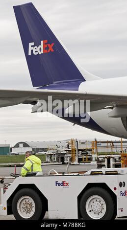 Richmond, British Columbia, Kanada. 14 Mai, 2011. FedEx Seite Operationen, Vancouver International Airport. (Bild: © bayne Stanley/ZUMApress.com) Stockfoto