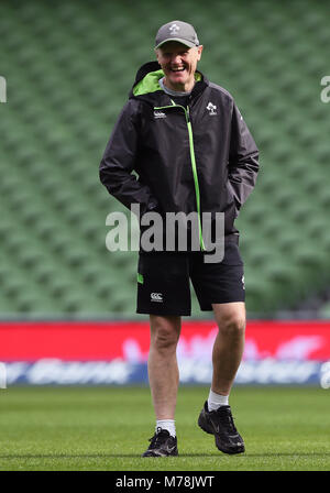 Irland's Head Coach Joe Schmidt während der Captain's Run im Aviva Stadium, Dublin. Stockfoto