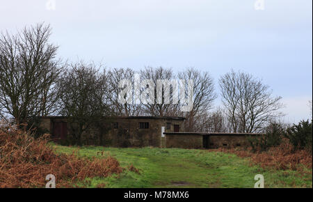 Konkrete Gebäude auf dem Gelände des abgebrochenen WWII Radar Station in Barrow gemeinsamen auf der nördlichen Küste von Norfolk. Stockfoto