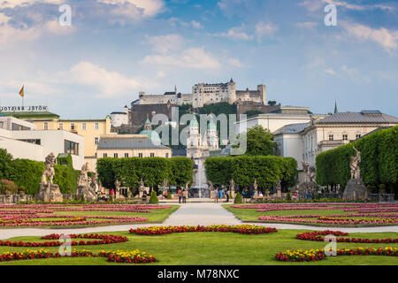 Blick auf die Festung Hohensalzburg vom Mirabellgarten, Weltkulturerbe der UNESCO, Salzburg, Österreich, Europa Stockfoto