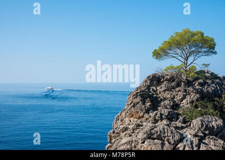 Kristallklares Wasser in Sa Calobra, Tramuntana-gebirge, UNESCO-Weltkulturerbe, Mallorca, Balearen, Spanien, Mittelmeer, Europa Stockfoto