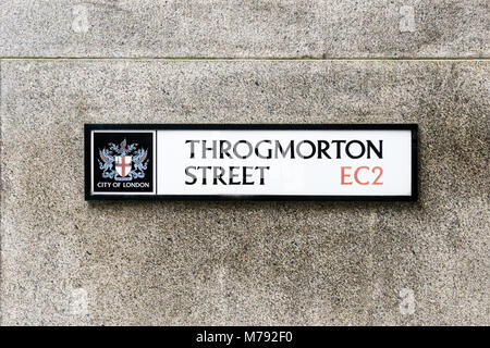 Straßenschild für throgmorton Street in der City von London Stockfoto