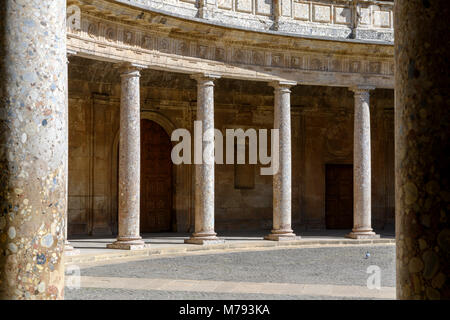 Innenhof von Carlos V Palast (La Alhambra) Granada. Spanien. Stockfoto