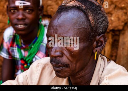 Hamar Stammesangehörigen Am Samstag Stammes- Markt in Dimeka, Omo Valley, Äthiopien Stockfoto