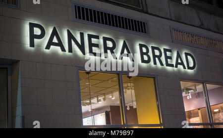 Ein Panera Bread Store im New Yorker Stadtteil Chelsea, am Dienstag, 6. März 2018. Panera ist eine Marke von JAB Betriebe, die auch die Eltern von Krispy Kreme, Au Bon Pain und andere. (© Richard B. Levine) Stockfoto