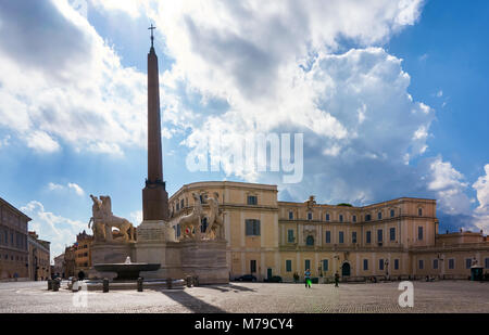 Rom, Italien, 10. Oktober 2016: Obelisco del Quirinale in Rom, Italien Stockfoto