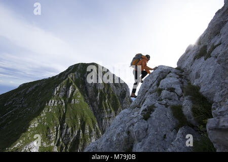 Wandern Szene in Monte Cavallo, Dolomiten heigh Route Nr. 7, Karnischen Alpen, Venetien, Italien, Stockfoto