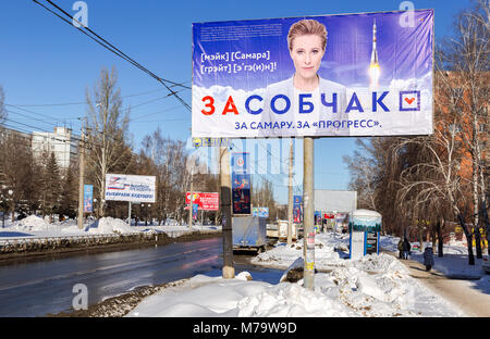 Samara, Russland - 9. März 2018: Wahl des Präsidenten Russlands im März 18, 2018. Reklametafeln des Präsidentschaftskandidaten Ksenia Sobchak Stockfoto