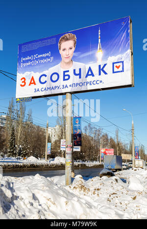 Samara, Russland - 9. März 2018: Wahl des Präsidenten Russlands im März 18, 2018. Reklametafeln des Präsidentschaftskandidaten Ksenia Sobchak Stockfoto