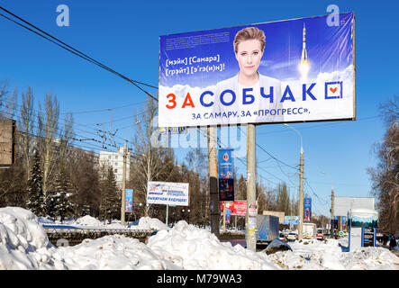 Samara, Russland - 9. März 2018: Wahl des Präsidenten Russlands im März 18, 2018. Reklametafeln des Präsidentschaftskandidaten Ksenia Sobchak Stockfoto