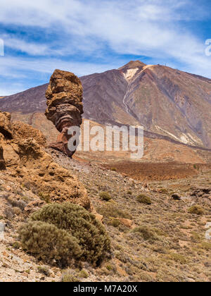 Roques de García touristische attration mit Mt Teide im Hintergrund. Stockfoto