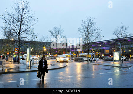 Flughafen Heathrow in der Morgendämmerung. London, Vereinigtes Königreich Stockfoto