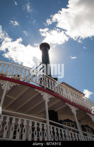 Detail der Geist von Peoria, ein Tretboot in Peoria, Illinois angedockt. Stockfoto