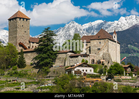 Das Schloss Tirol in Dorf Tirol in der Nähe von Meran in Südtirol Stockfoto