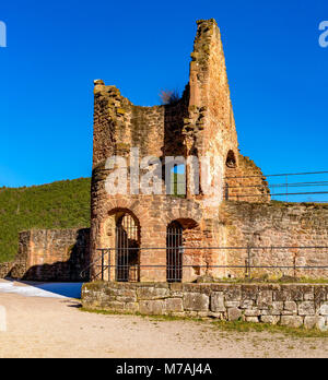 Mittelalterliche Burg in Deutschland ruinieren. Rheinland Pfalz in der Nähe von Bad Dürkheim Stadt. Stockfoto