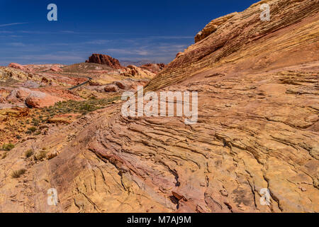 Die USA, Nevada, Clark County, Overton, Valley of Fire State Park, Felsbrocken auf die weißen Kuppeln Scenic Byway Stockfoto