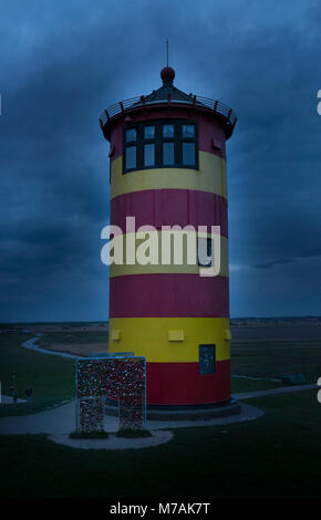 Deutschland, Niedersachsen, Ostfriesland, Krummhörn, den Leuchtturm von Pilsum, auch aus dem Film mit dem Komiker Otto Waalkes bekannt, Stockfoto