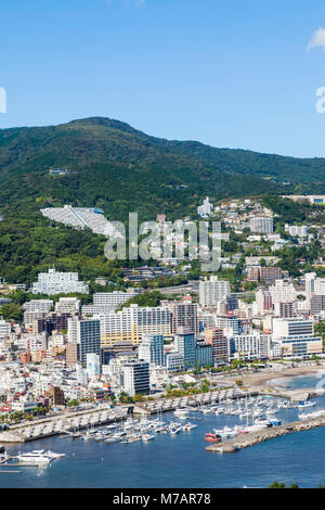 Japan, Honshu, Präfektur Shizuoka, Atami, City Skyline Stockfoto