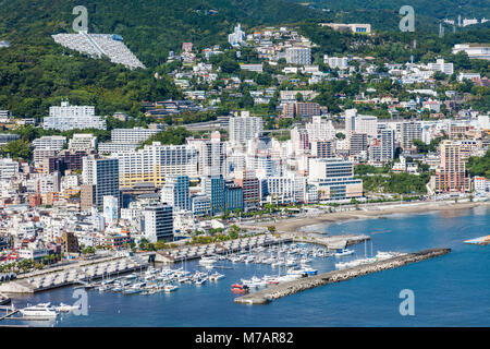 Japan, Honshu, Präfektur Shizuoka, Atami, City Skyline Stockfoto