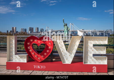 Japan, Tokyo, Odaiba, Regenbogen Brücke, Stockfoto