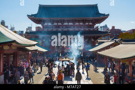 Japan, Tokyo, Stadt, Bezirk, Sensoji-Tempel in Asakusa, Nakamise Straße Stockfoto