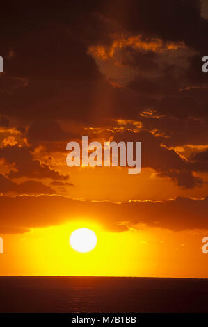Sonnenuntergang über dem Meer, Miami Beach, Florida, USA Stockfoto