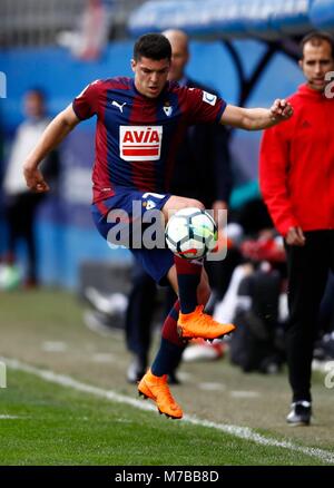 Eibar, Spanien. 10 Mär, 2018. (L - R) * Ander Capa Rodriguez * Der SD Eibar während der SD Eibar vs Real Madrid CF, La Liga bei Ipurua Stadion in Eibar am 10. März 2018. (© DAVID CANTIBRERA/CORDON Cordon Drücken Drücken) Credit: CORDON PRESSE/Alamy leben Nachrichten Stockfoto