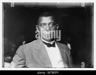 Dieses Bild zeigt Booker T. Washington, einen prominenten afroamerikanischen Pädagogen, Autor und Führer. Washington war eine einflussreiche Persönlichkeit im späten 19. Und frühen 20. Jahrhundert und setzte sich für Berufsausbildung und wirtschaftliche Selbstständigkeit der Afroamerikaner ein. Stockfoto