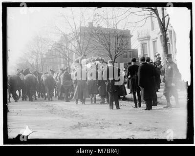 Die Beerdigung von Señor Don Aníbal Cruz, Botschafter aus Chile, fand in der Kirche St. Patrick statt. Das Bild zeigt seine Schatulle während der feierlichen Veranstaltung und ehrt seinen diplomatischen Dienst. Stockfoto