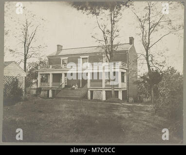 McLean’s House in Appomattox, Virginia, ist der historische Ort, an dem General Robert E. Lee sich General Ulysses S. Grant erwies und damit den Amerikanischen Bürgerkrieg beendete. Das Bild spiegelt die Bedeutung dieses Ereignisses in der Geschichte der USA wider. Stockfoto