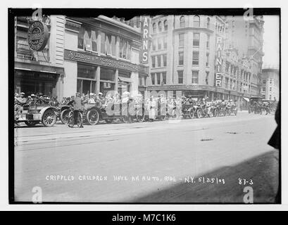 Auto Fahrten für verkrüppelte Kinder, New York LCCN 2014680484 Stockfoto